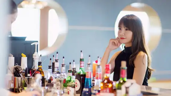 Shenzhen Greater Bay Area Cruise No.1/No.2 Hong Kong–Zhuhai–Macau Bridge 3-Hour Sightseeing Boat Ticket 1-Day Tour