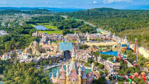 Parco Corallino di Phu Quoc Island + Isola di Hon Thom + Isola di Ganh Dau + Isola di Hon Thom + Parco Acquatico con pranzo a buffet