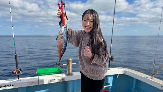 Okinawa Naha Half-Day Sea Fishing · Private Charter Fishing (Free Naha City Area Pickup · Includes Fishing Gear & Bait)