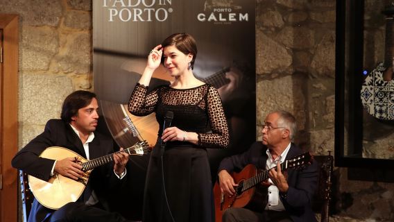 Porto: Cálem Cellar Tour, Live Fado Show and Wine Tasting