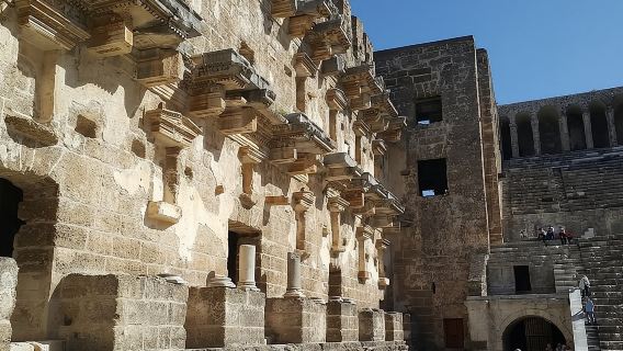 ทัวร์ชมวิหารอพอลโล เมืองโบราณเพิร์จ และน้ำตก พร้อมอาหารกลางวัน