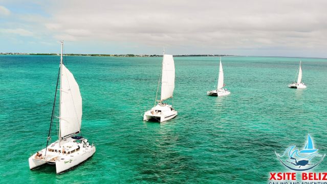 ล่องเรือ Caye Caulker พร้อมดำน้ำตื้นชม Hol Chan และ Shark Ray Alley