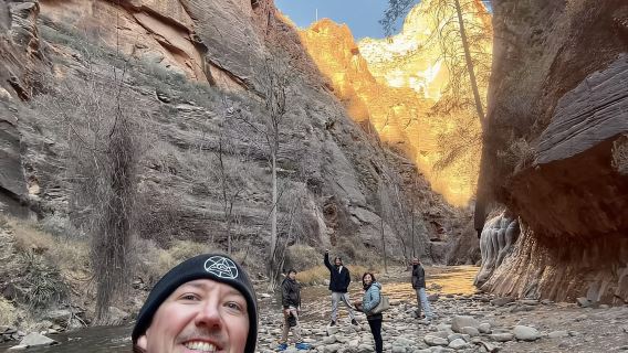 Las Vegas: Zion National Park Group Tour with Lunch