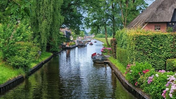 Amsterdam: Giethoorn, Public Boat Cruise, Visit Afsluitdijk