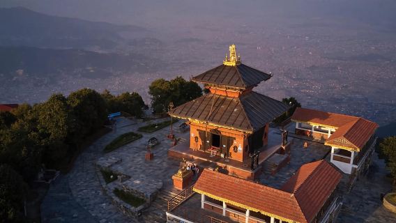 Katmandú: Paseo en teleférico por la colina de Chandragiri con visita al templo