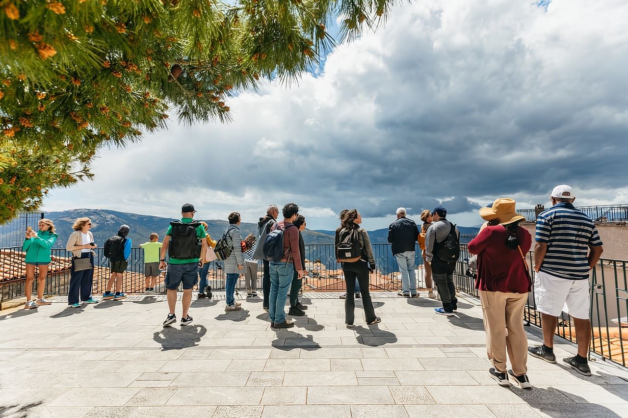 From Athens: Small-Group Delphi, Museum & Arachova Day Trip