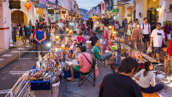 ทัวร์เมืองภูเก็ตพร้อมเยี่ยมชมตลาดกลางคืนและให้อาหารช้าง
