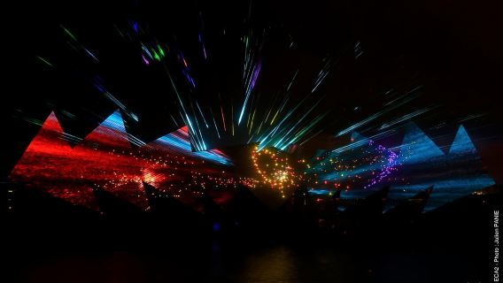 Sentosa: Wings of Time Show mit Feuerwerk