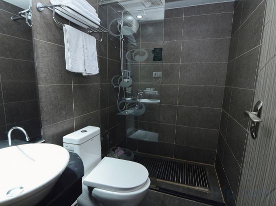 Others 3, Qingmu Hotel (jiatianxia branch of Hefei railway station), Hefei