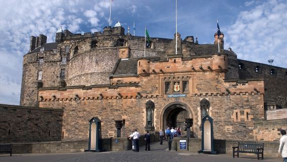 Edinburgh Castle: Entry Ticket + Guided Tour