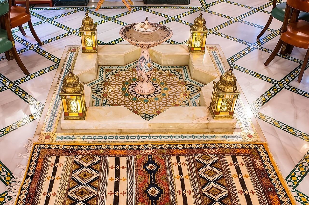 Walking Tour 3 hours in Tangier Medina include shopping