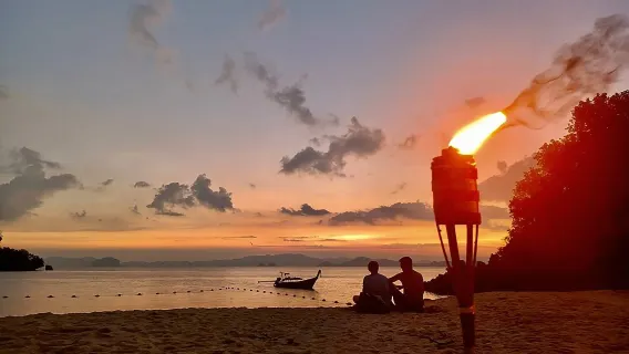 Hong Island Sunset Tour with Buffet Dinner & Night Snorkeling