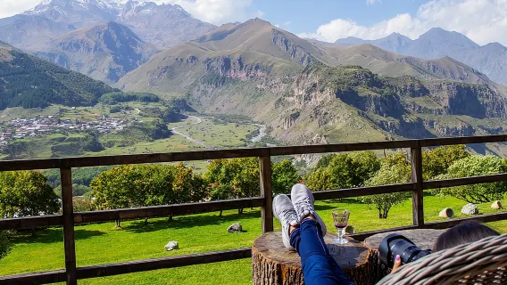 Höhepunkte des Kaukasusgebirges – Jinvali, Ananuri, Gudauri, Kazbegi (Gruppenreise)