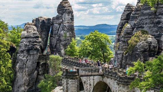 Tur 2 Negara Bohemian dan Saxon Swiss dari Praha