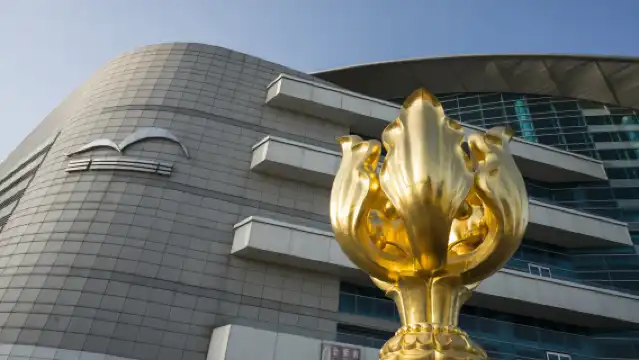 香港+金紫荊廣場一日遊【純玩 美食午餐 深圳進-回珠海】