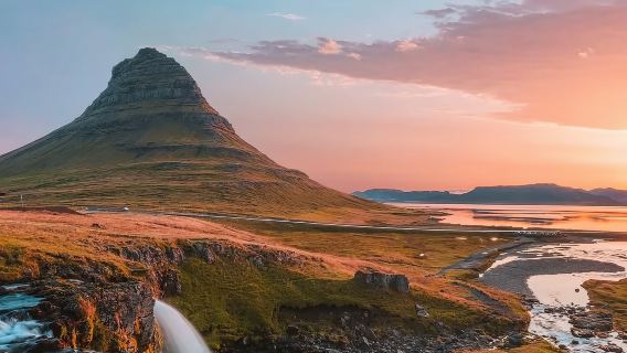 Montagna della Chiesa d'Islanda, Snæfellsjokull, Arnarstapi, Chiesa Nera, trasferimento facoltativo per piccoli gruppi