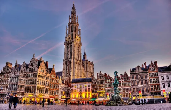 獨立包團：安特衞普的陰暗面