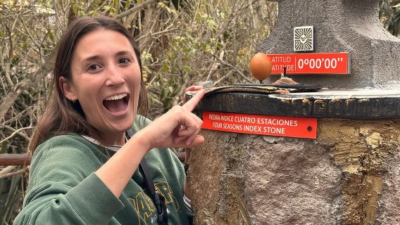 Tur Setengah Hari Tengah Dunia dari Quito Termasuk Tiket Masuk