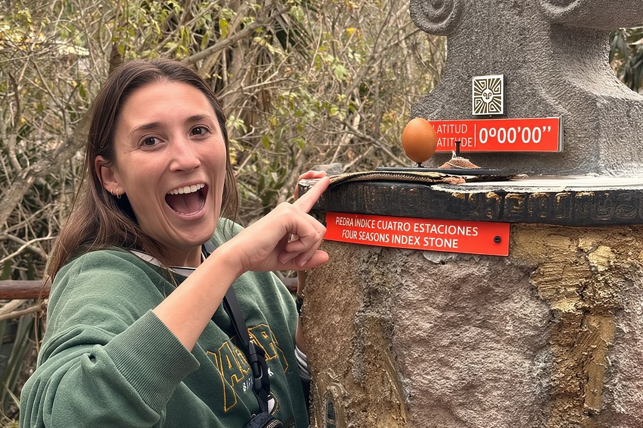 Tour di mezza giornata nel centro del mondo da Quito, ingresso incluso