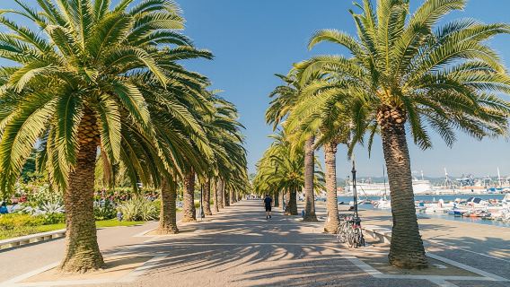 La Spezia sightseeing tour with Italian music