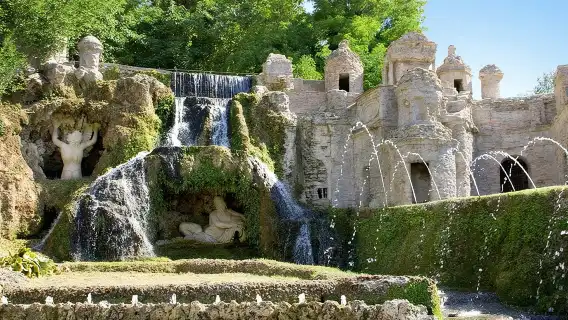 Tivoli from Rome: Hadrian's Villa and Villa d'Este, Private Tour