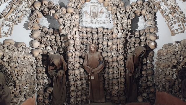 Tour durch die Gruft der Kapuziner – Schnelleinlass, geführt oder mit Audio