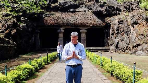 Elephanta Caves: Island Tour with a Local Guide