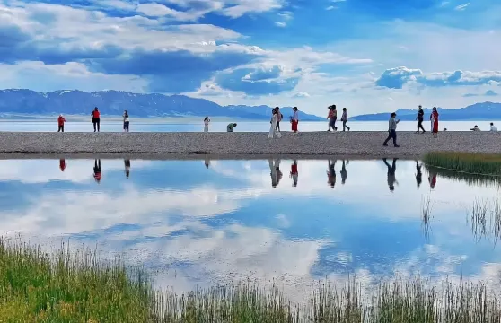 【新疆親子研學】中英文雙語導遊/地陪｜賽里木湖+果子溝+夏塔古道深度講解｜安全用車+門票代訂