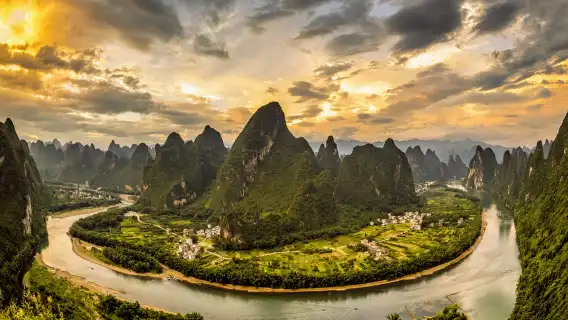 구이린 1일 프라이빗 투어: 샹공산, 리강, 리드 피리 동굴, 그리고 "유삼걸 인상" 공연