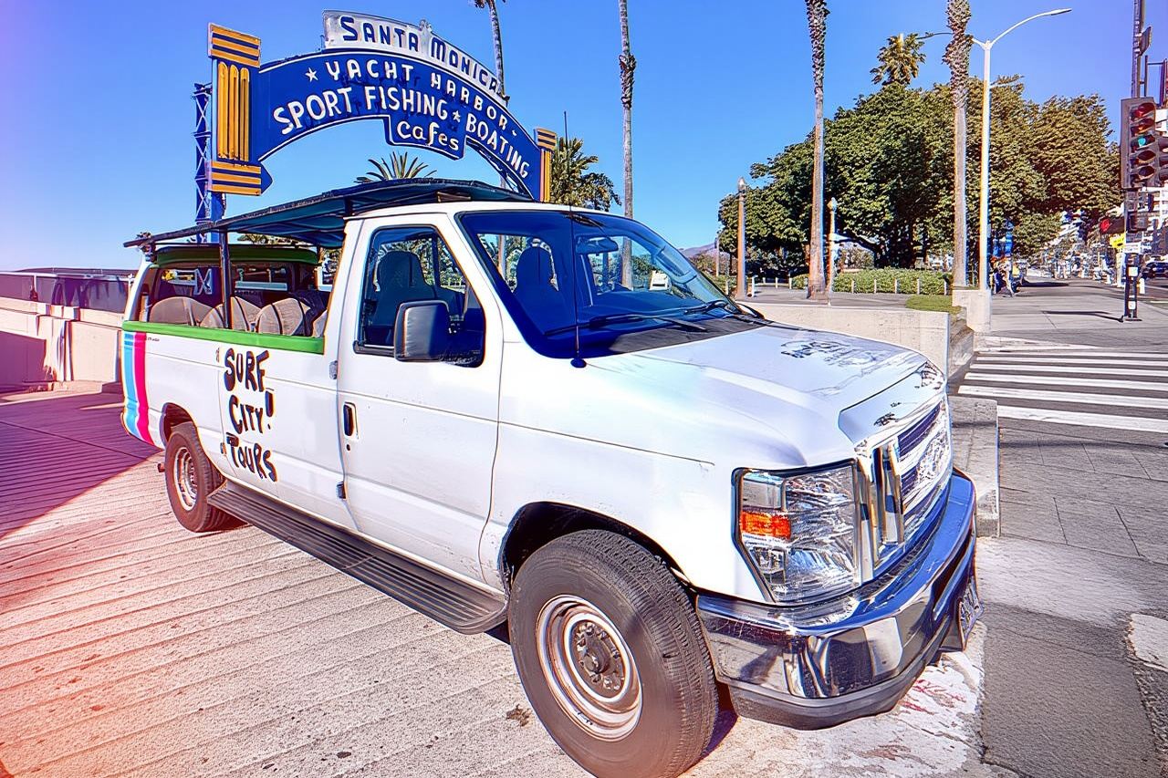 Perfect 5 ½ Hour LA & Hollywood Tour from Santa Monica