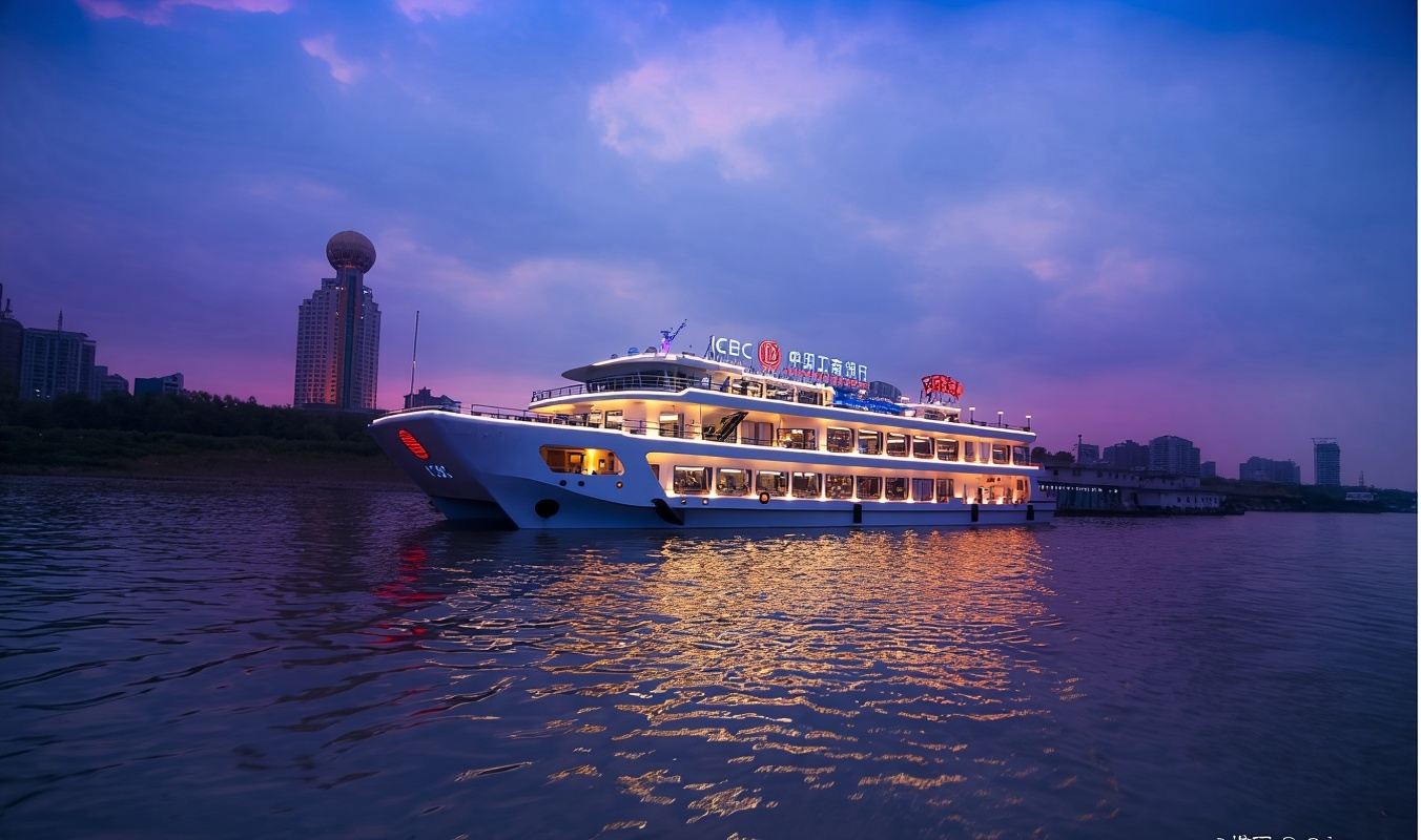 【2-6人小團】武漢兩江遊覽·夜遊長江+武漢大學+東湖生態旅遊風景區夜遊