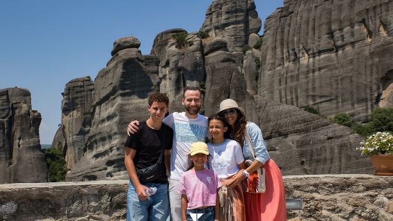 Desde Tesalónica: excursión de un día en autobús a Meteora con guía