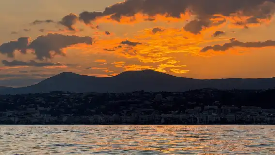 Nice: Sunset Boat Tour with Wine and Local Snacks