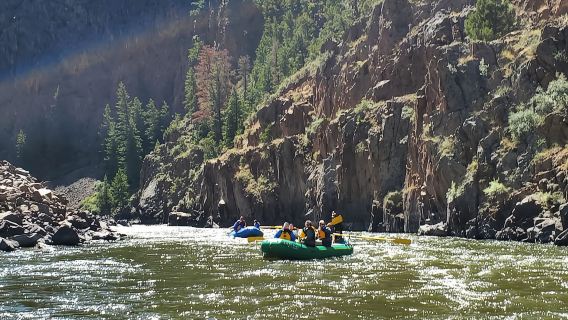 Vail, CO: Rafting en aguas bravas del río Colorado para toda la familia