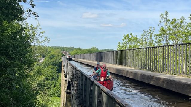 Llangollen: Aqueduct Kayak or Canoe Cruise