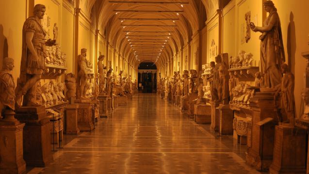 Vatican Museums & Sistine Chapel Tour + St.Peter's Basilica