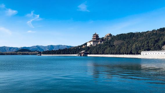 Private Tour to Mutianyu Great Wall and Summer Palace
