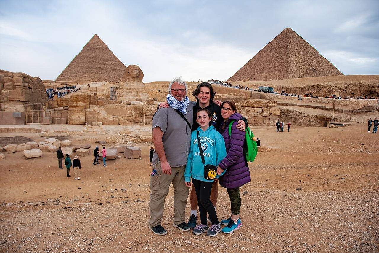 Giza Pyramids, Sphinx, Saqqara, and Memphis Private Day Tour