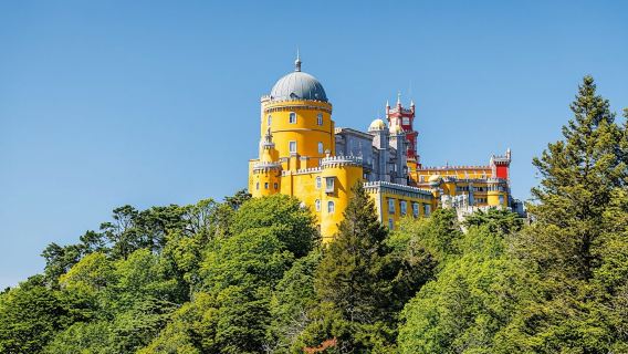 Sintra, Cascais and Estoril full-day tour