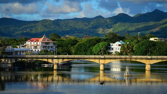 Lawatan berjalan kaki Mahebourg dengan lawatan Biscuiterie Rault