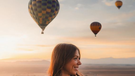 Heißluftballonfahrt über Marrakesch mit traditionellem Frühstück
