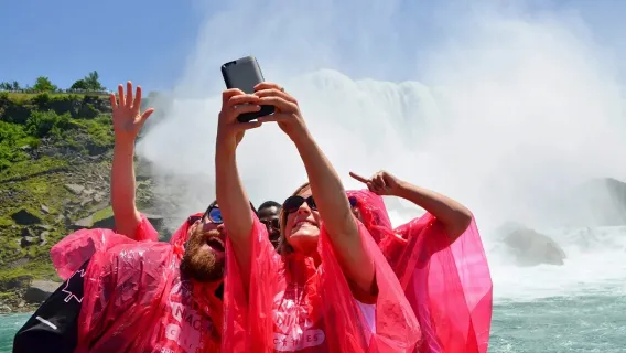 Niagara Falls 1-day tour(Departing from Toronto) with Optional cruise