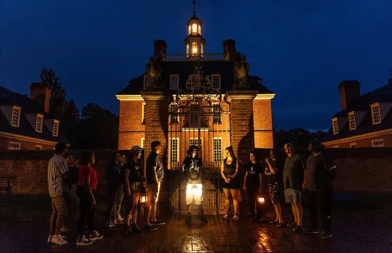 威廉斯堡幽靈之旅低語（可選附加產品）