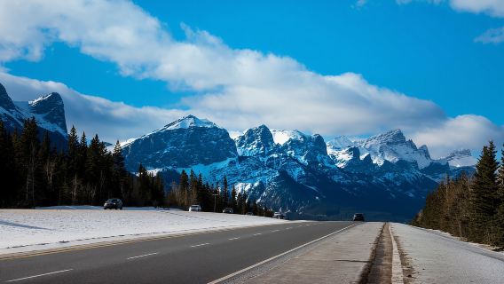 Calgary/Canmore/Banff: Columbia Icefield Glacier Day Tour