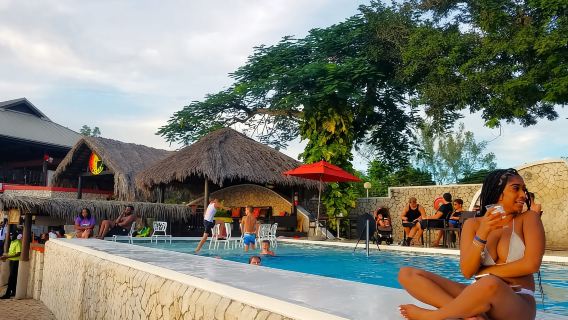 Negril Beach Experience & Rick's Cafe from Montego Bay