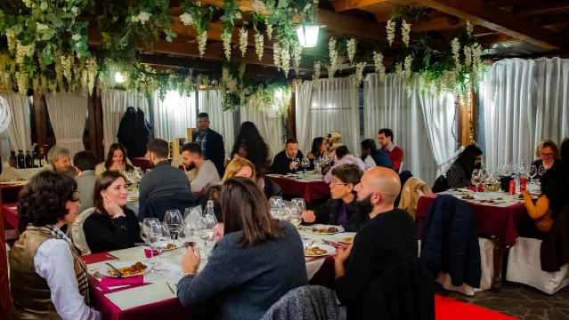 Toscane : Visite d'un domaine viticole à San Gimignano avec transfert depuis Florence