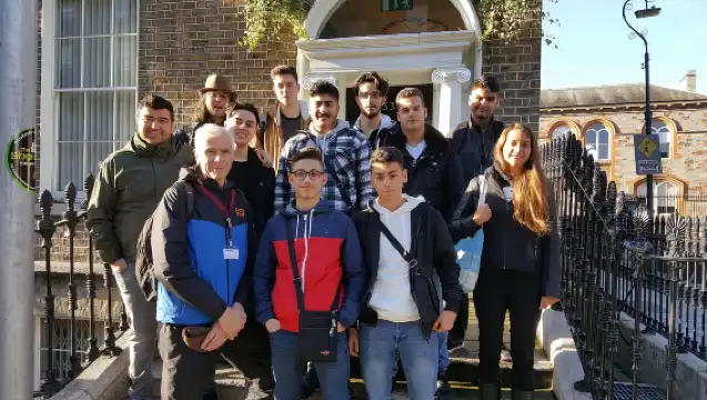 Dublin: Sightseeing Walking Tour in German