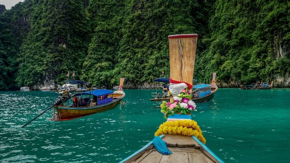Dari Phi Phi: Tur Perahu Ekor Panjang Setengah Hari ke Maya Bay