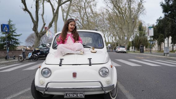 Roma: Servicio de fotografía con Vintage Fiat 500 Tour