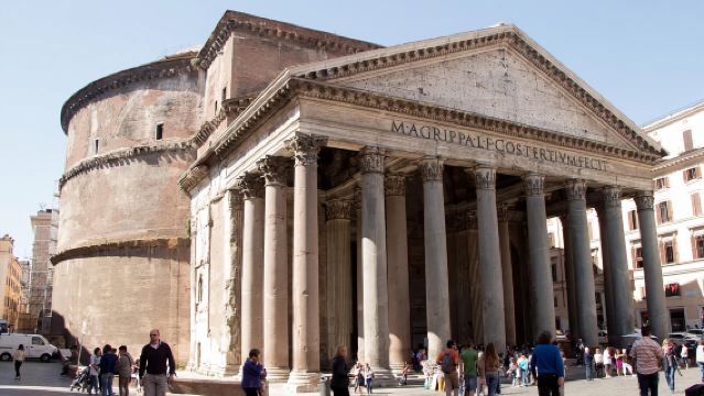 Visite à pied de Rome : des ruines antiques au quartier de la mode moderne